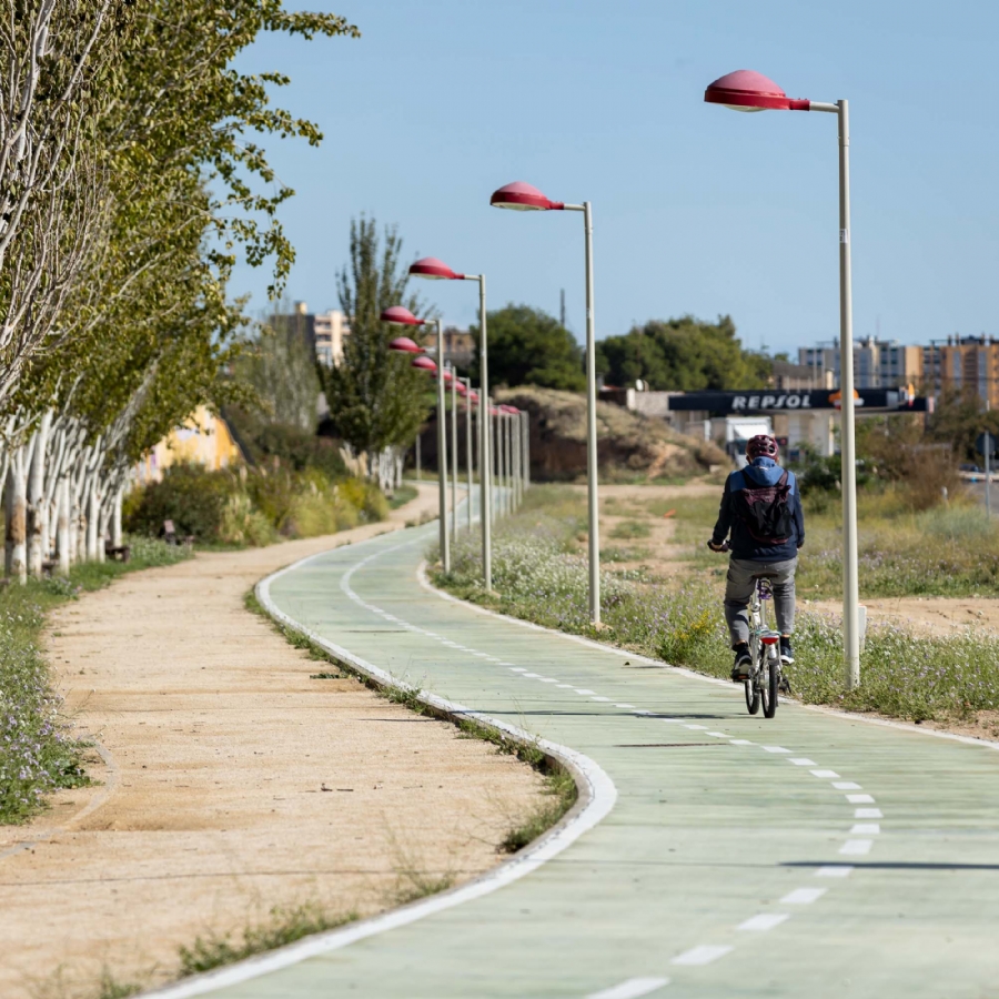 El Gobierno de Zaragoza aprueba la licitación de un contrato para la corrección, mejora y mantenimiento de la red ciclista de la ciudad El Gobierno de Zaragoza aprueba la licitación de un contrato para la corrección, mejora y mantenimiento de la red ciclista de la ciudad