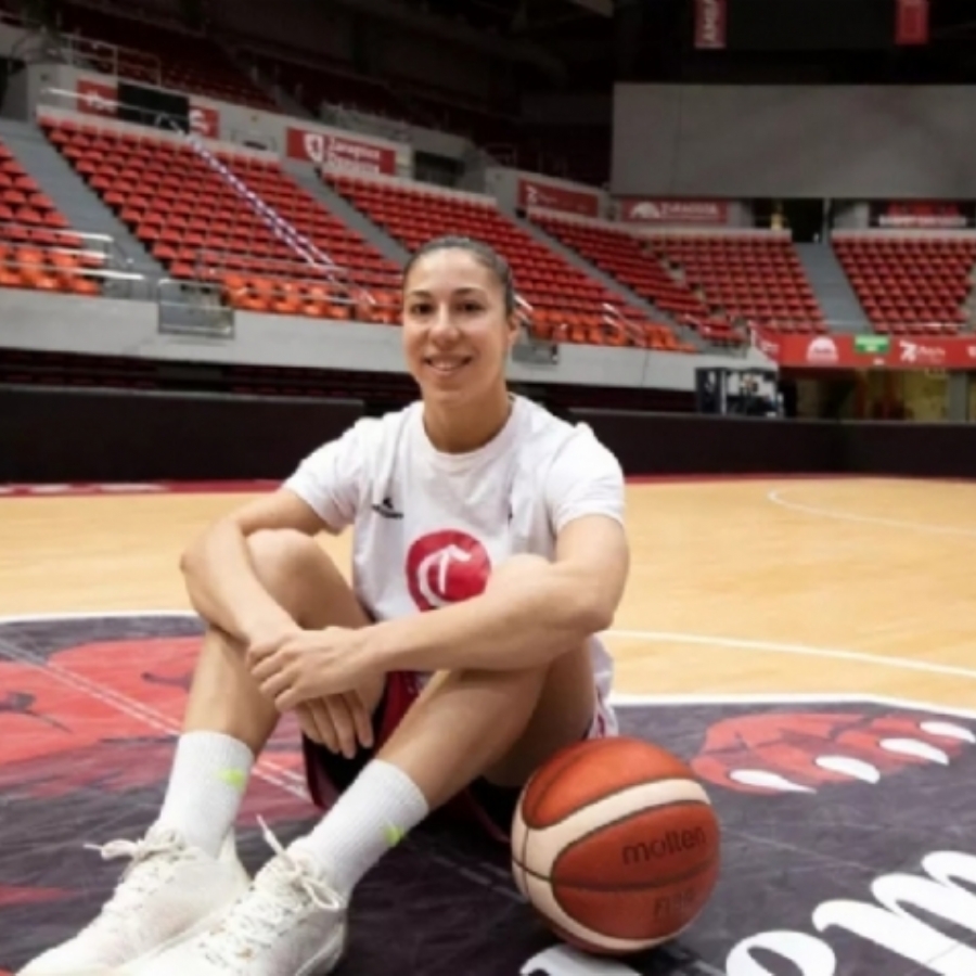 Laia Flores: Laia Flores: