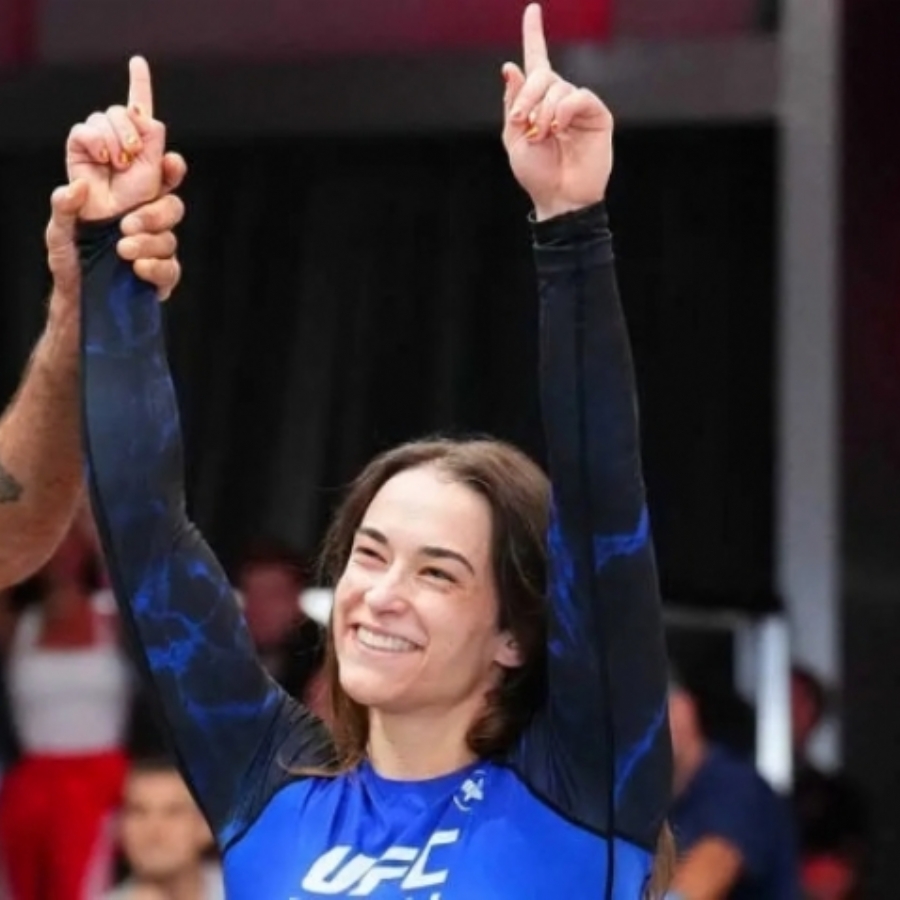 La zaragozana Ana Mayordomo, primera española en ganar en la UFC BJJ: “No hay que tener miedo de estar orgullosa de una misma” La zaragozana Ana Mayordomo, primera española en ganar en la UFC BJJ: “No hay que tener miedo de estar orgullosa de una misma”