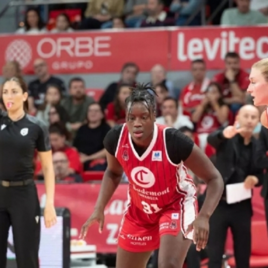 Aminata Gueye es lo más salvable de un día para reflexionar. Las notas del Casademont Zaragoza Aminata Gueye es lo más salvable de un día para reflexionar. Las notas del Casademont Zaragoza