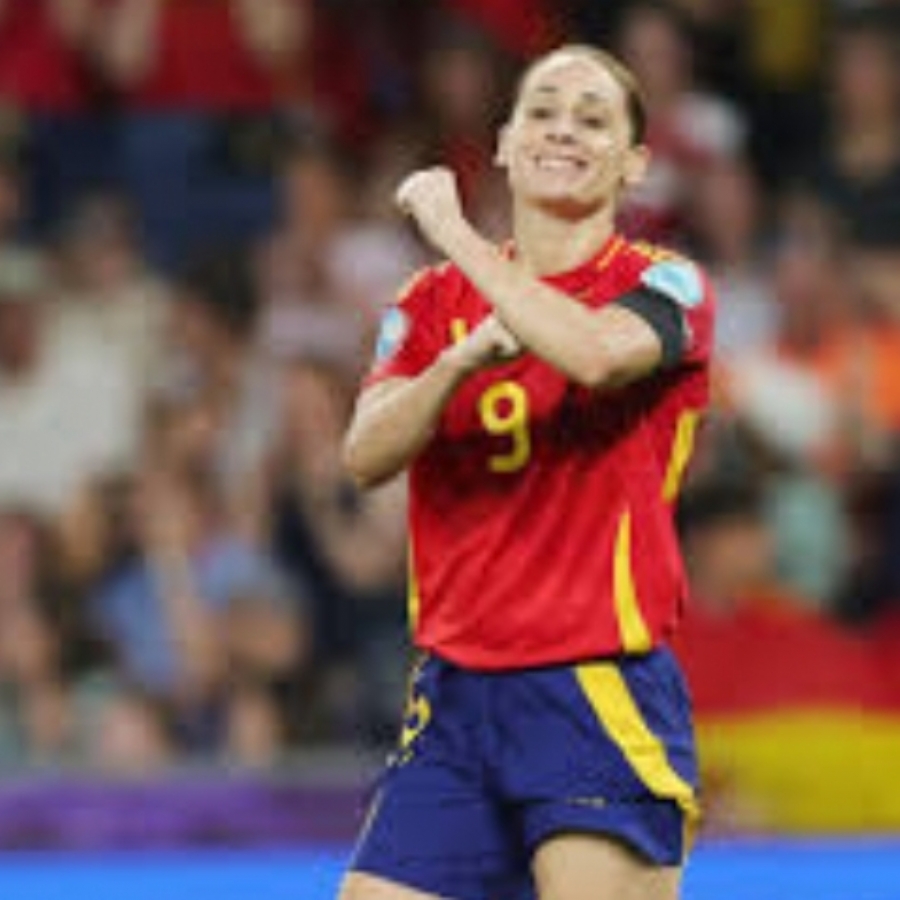 Esther González causa baja en la selección y Alba Redondo la sustituye Esther González causa baja en la selección y Alba Redondo la sustituye