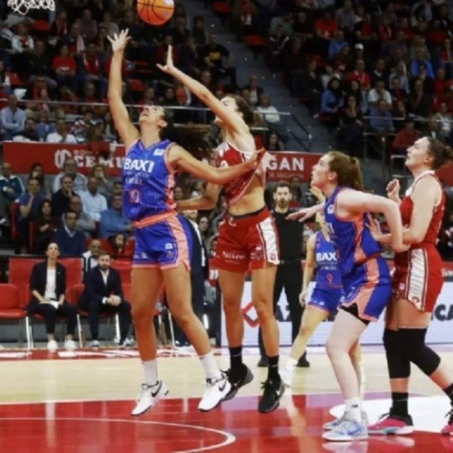 Un baile al calor del hogar. La crónica del Casademont Zaragoza-Baxi Ferrol (87-57) Un baile al calor del hogar. La crónica del Casademont Zaragoza-Baxi Ferrol (87-57)