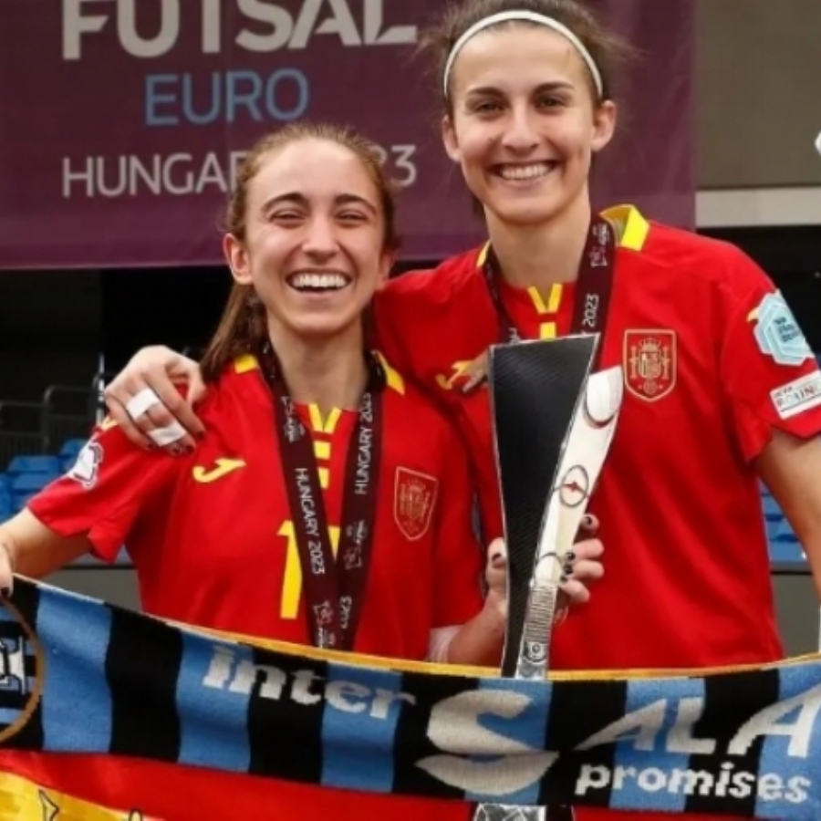 Dos aragonesas hacen historia en el primer Mundial Femenino de Fútbol Sala Dos aragonesas hacen historia en el primer Mundial Femenino de Fútbol Sala
