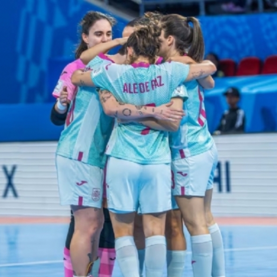 Goleada, liderato y rumbo a cuartos