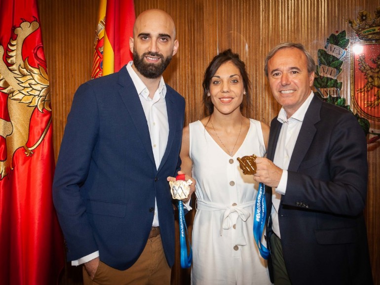 El Ayuntamiento felicita a Cristina Ouviña, campeona de Europa de baloncesto