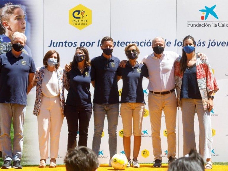 Inauguración del «Cruyff Court Ander Herrera» en Zaragoza