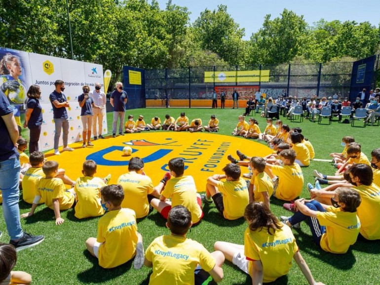 Inauguración del «Cruyff Court Ander Herrera» en Zaragoza