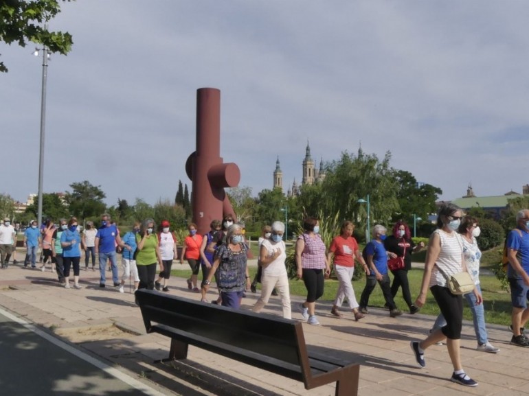 Zaragoza Deporte reanuda su programa de andadas guiadas para mayores de 55 años. Foto: Os Andarines