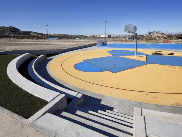 El barrio de Valdespartera estrena su nuevo potrero, con canchas deportivas de uso libre para todos los públicos