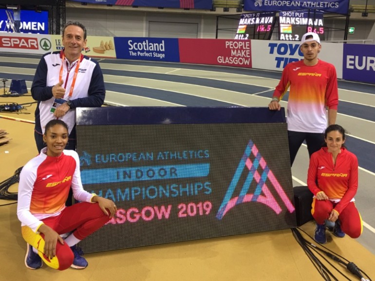 Félix Laguna Galve con la Selección española