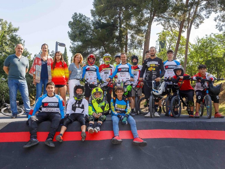 El Parque Grande José Antonio Labordeta estrena el circuito pump track para bicicletas y una nueva zona de juegos infantiles