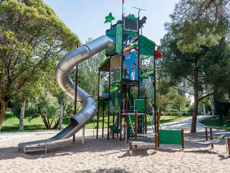 El Parque Grande José Antonio Labordeta estrena el circuito pump track para bicicletas y una nueva zona de juegos infantiles