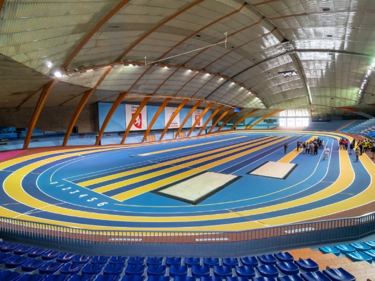Inauguración nueva pista de atletismo del Palacio de Deportes de Zaragoza