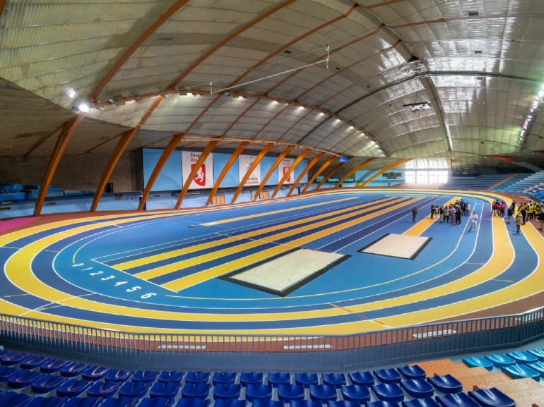 Inauguración nueva pista de atletismo del Palacio de Deportes de Zaragoza