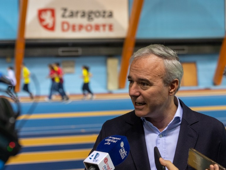 Inauguración nueva pista de atletismo del Palacio de Deportes de Zaragoza