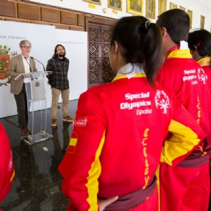 El Ayuntamiento felicita a Special Olympics Aragón por sus 11 medallas en los Juegos Mundiales de Abu Dhabi