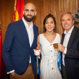 El Ayuntamiento felicita a Cristina Ouviña, campeona de Europa de baloncesto