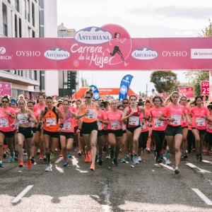 Zaragoza celebra la Carrera de la Mujer con una Marea Rosa de récord liderada por la aragonesa Sara Benedí