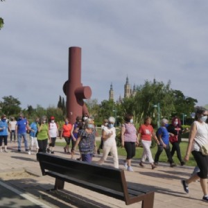 Zaragoza Deporte reanuda su programa de andadas guiadas para mayores de 55 años. Foto: Os Andarines