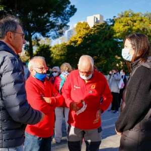 Las andadas guiadas de Zaragoza Deporte para mayores de 55 años inician su segunda temporada con éxito de participación. Foto: Chus Marchador