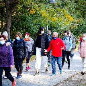 Las andadas guiadas de Zaragoza Deporte para mayores de 55 años inician su segunda temporada con éxito de participación. Foto: Chus Marchador