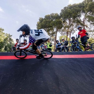 El Parque Grande José Antonio Labordeta estrena el circuito pump track para bicicletas y una nueva zona de juegos infantiles