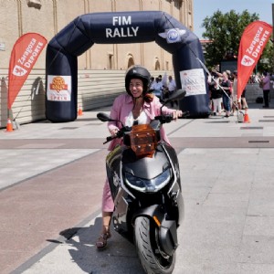 Más de mil motos de 24 países se concentran en la Plaza del Pilar tras tres días de actividades por Zaragoza y Aragón