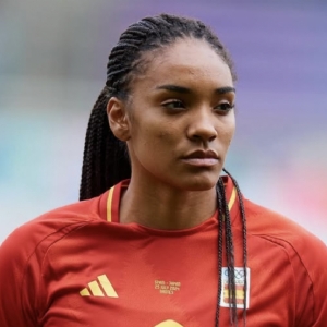 Salma Paralluelo Ayingono
Fuente Instagram @salmaparalluelo