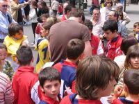 CALLE 3 Mariano Ortega, Carlos Prieto y Raúl Entrerríos estuvieron firmando autógrafos