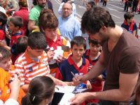 CALLE 3 Mariano Ortega, Carlos Prieto y Raúl Entrerríos estuvieron firmando autógrafos