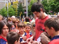 CALLE 3 Mariano Ortega, Carlos Prieto y Raúl Entrerríos estuvieron firmando autógrafos