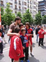 CALLE 3 Carlos Prieto junto a jugadores